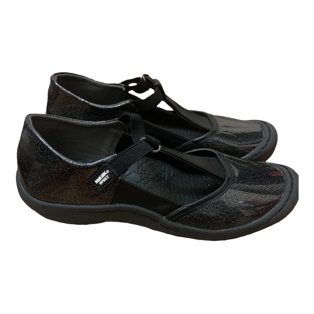 New Women's Size 7 MUK LUKS Samantha T-Strap Shoes